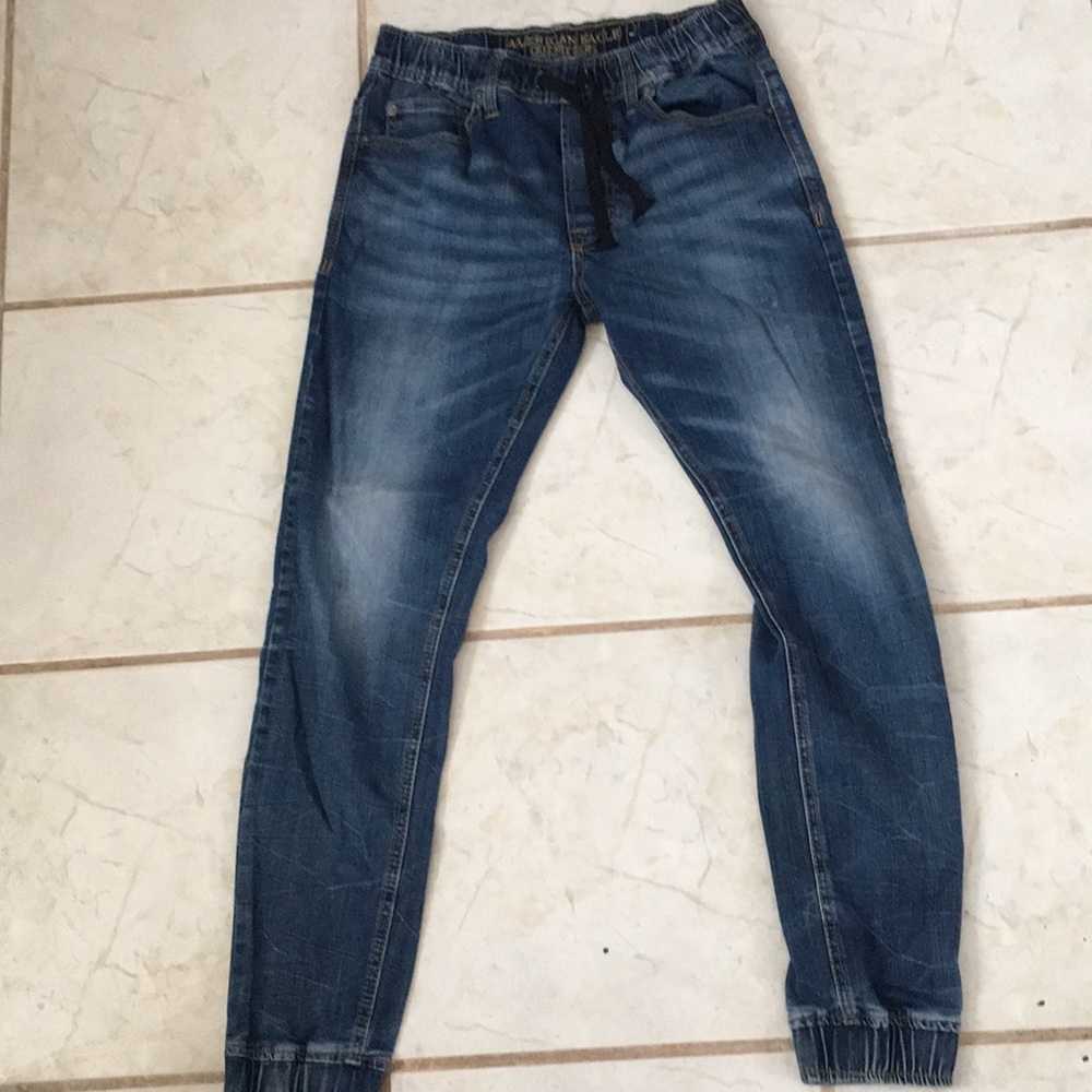 Jean Joggers never worn SIZE 30/30